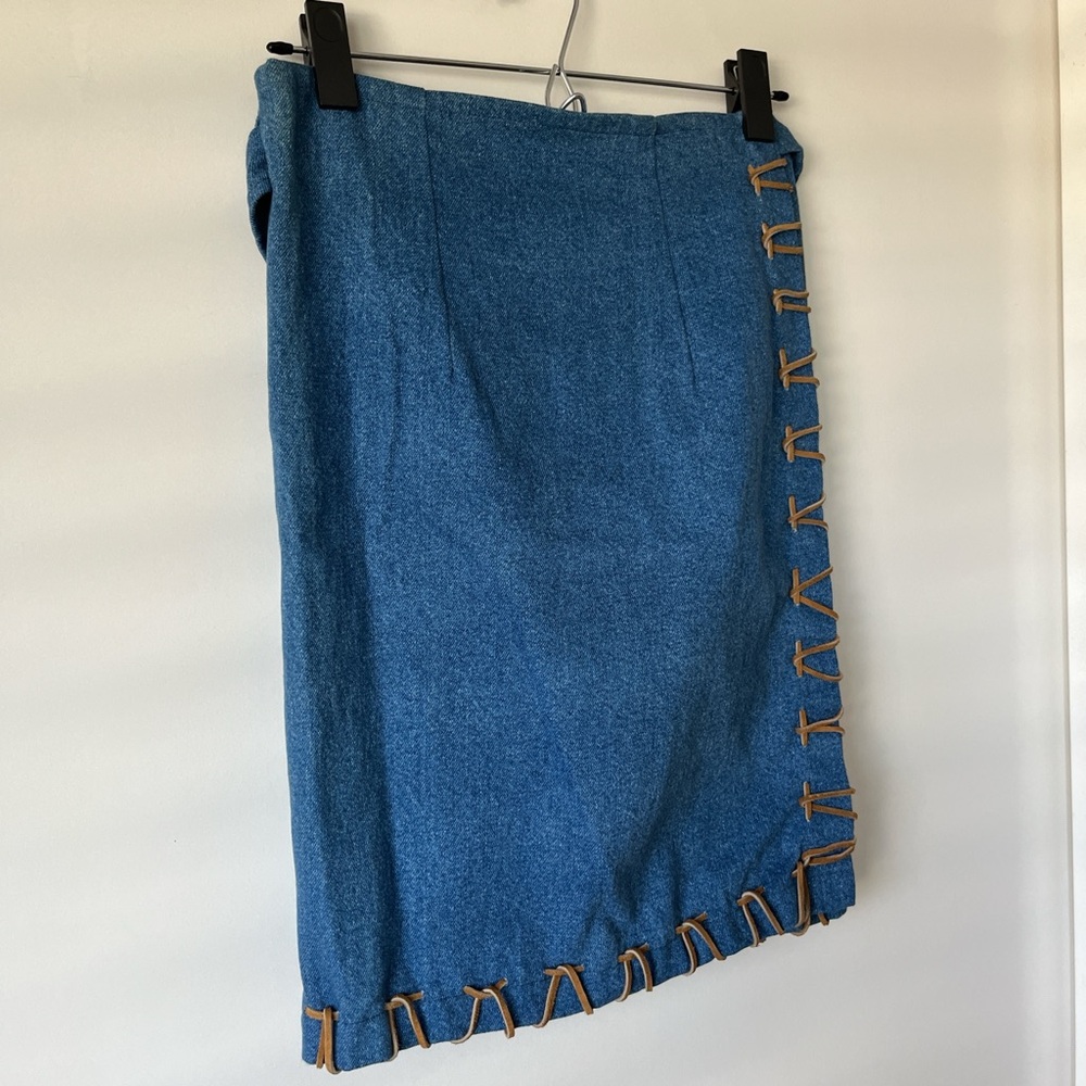 Vintage Western Denim Skirt with Contrast Stitch Detail - Picture 2 of 4
